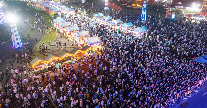 啤酒城、北茶商街“雙節(jié)”活動(dòng)活躍節(jié)日經(jīng)濟(jì)